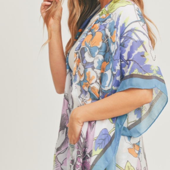 "The Randi" Blue Floral Print Boho Kimono - Picture 4 of 5